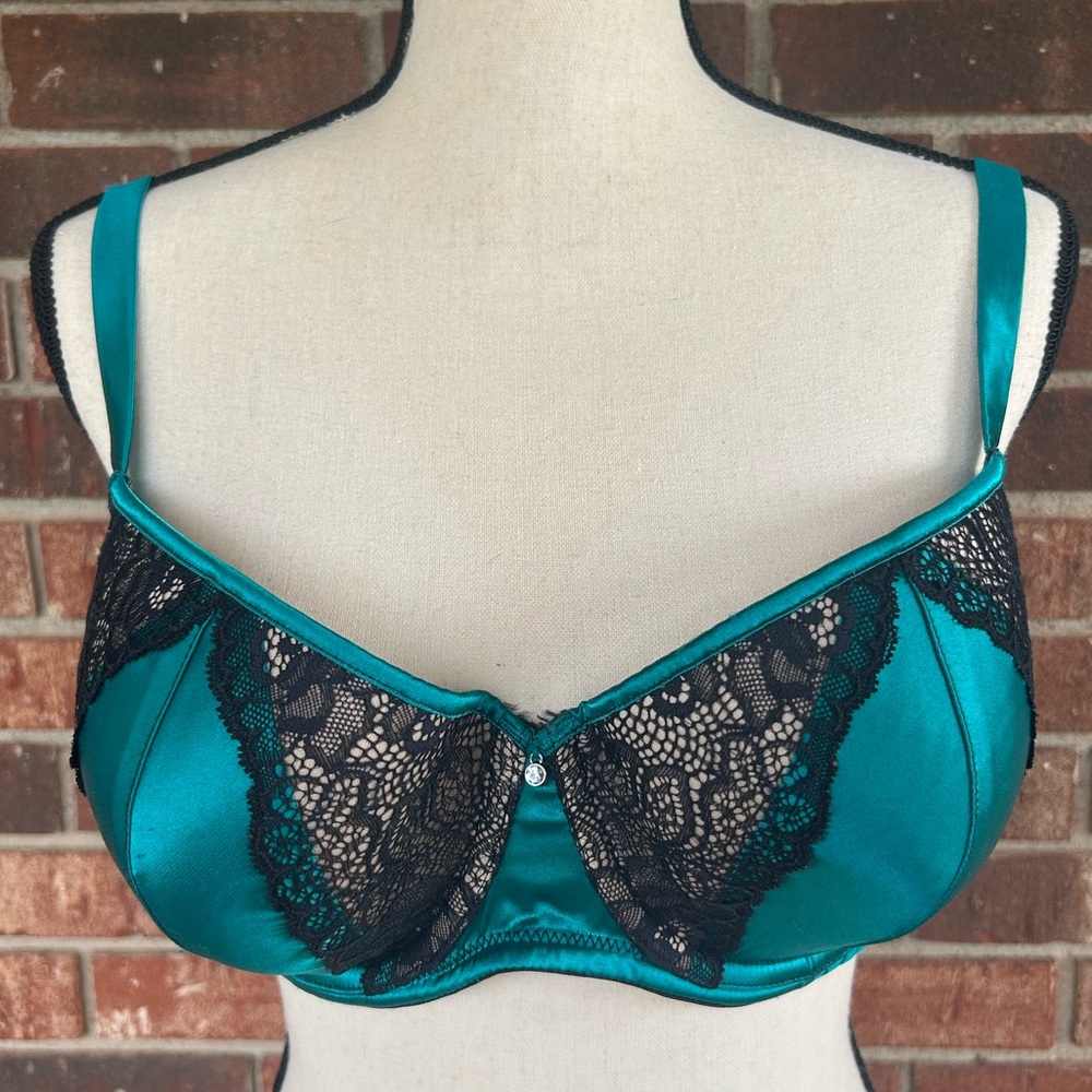 Cacique Elegant Teal and Black Lace Bra